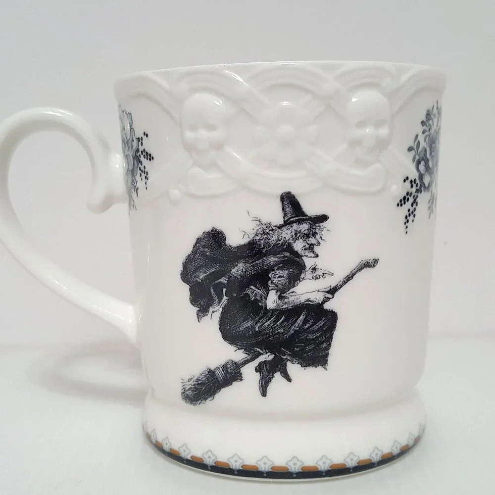 NEW Williams Sonoma SPOOKY SOIREE Mug Witch 12 OZ Stoneware Halloween NIB